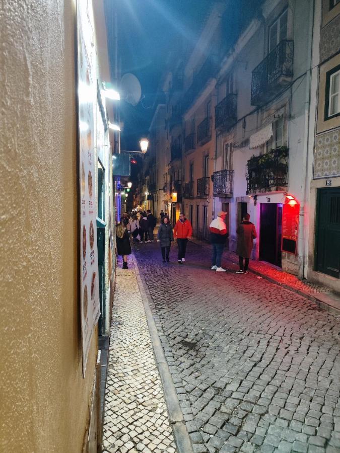 Guest House Rooms In Bairro Alto Лиссабон Экстерьер фото