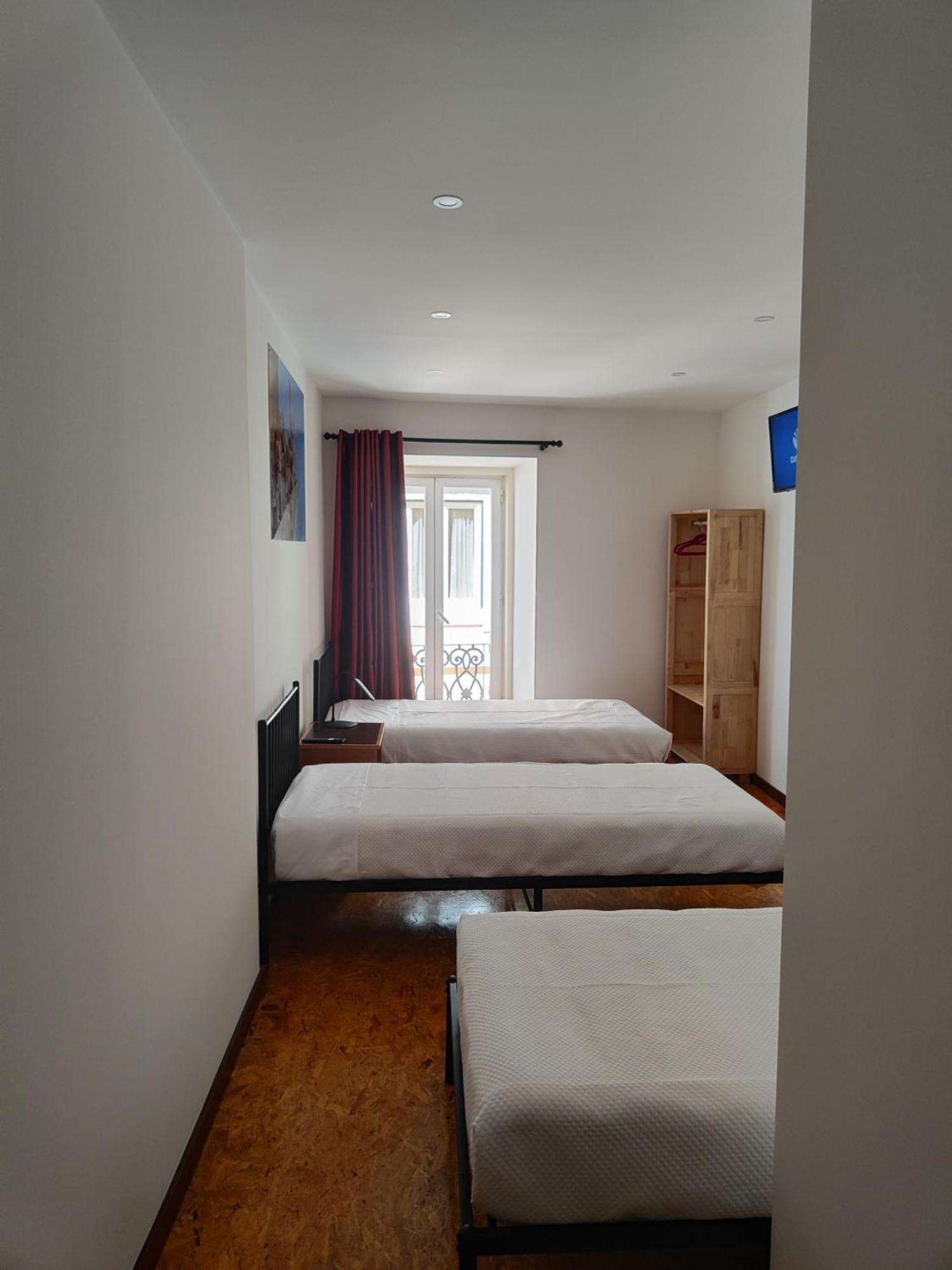 Guest House Rooms In Bairro Alto Лиссабон Экстерьер фото