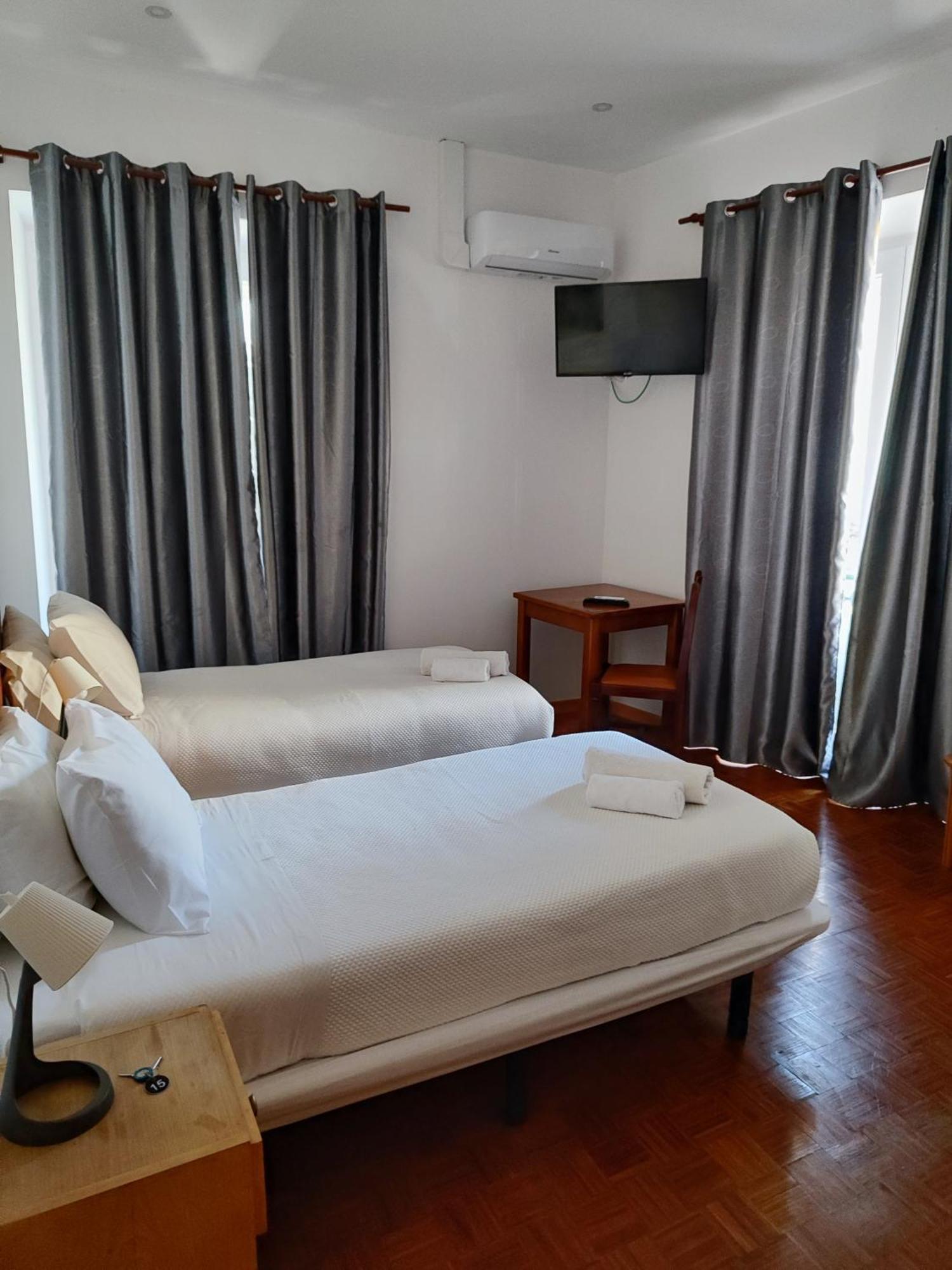 Guest House Rooms In Bairro Alto Лиссабон Экстерьер фото