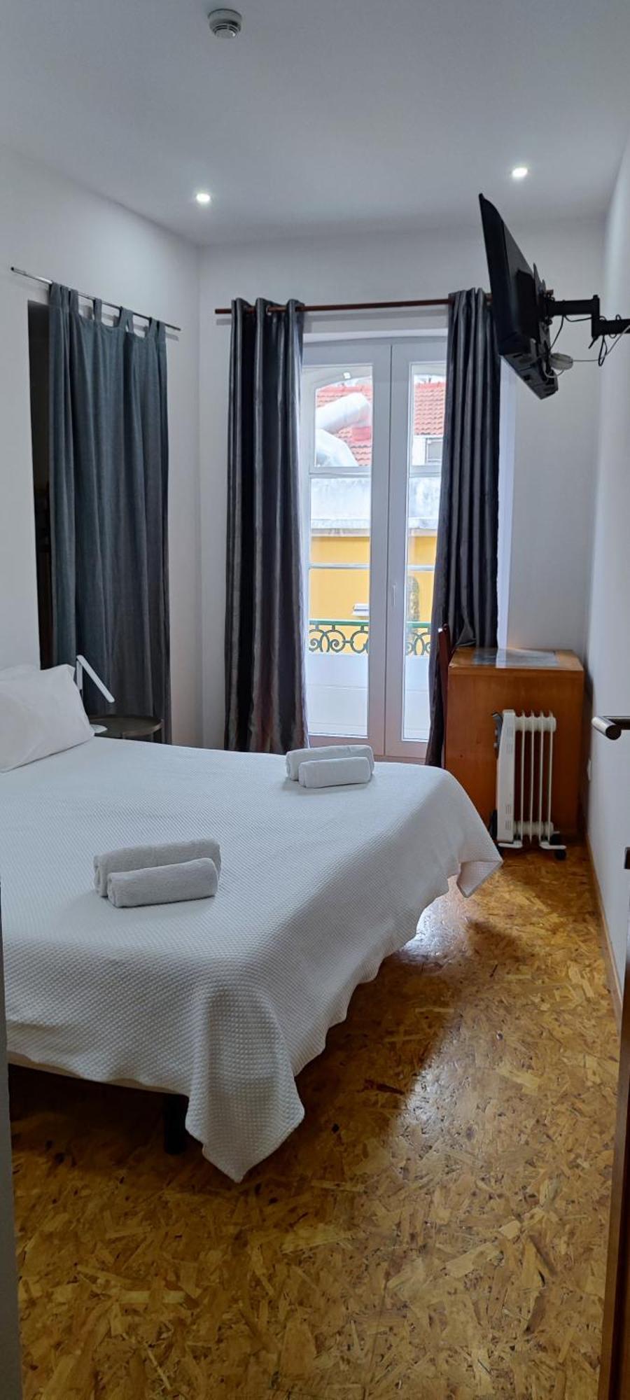 Guest House Rooms In Bairro Alto Лиссабон Экстерьер фото