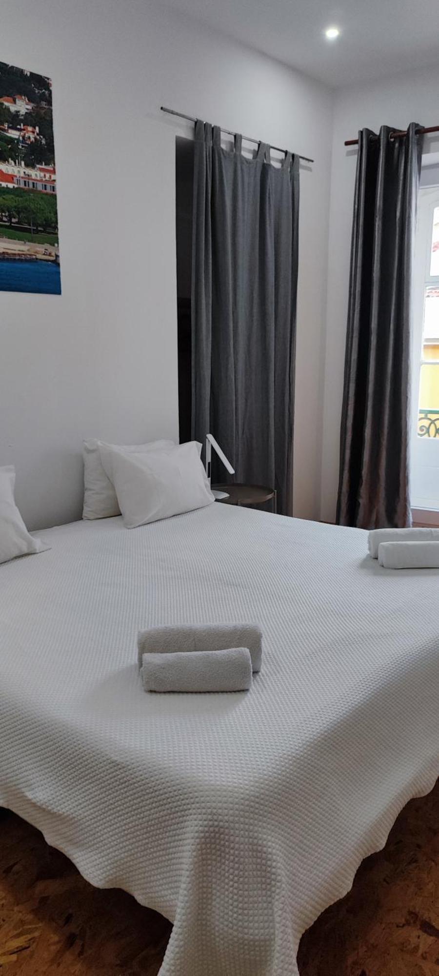 Guest House Rooms In Bairro Alto Лиссабон Экстерьер фото