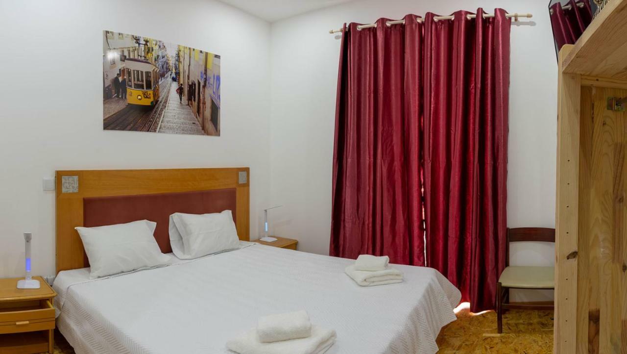 Guest House Rooms In Bairro Alto Лиссабон Экстерьер фото